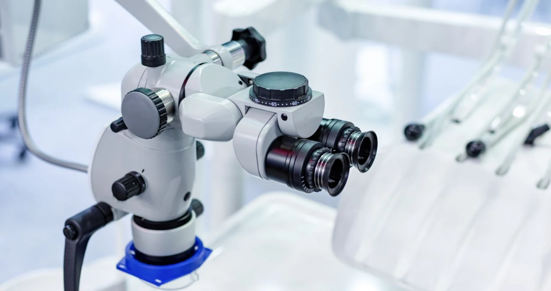 Le traitement canalaire par microscope à Toulouse